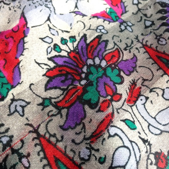 💥3/$15 Square Paisley & Floral Scarf - Picture 6 of 8